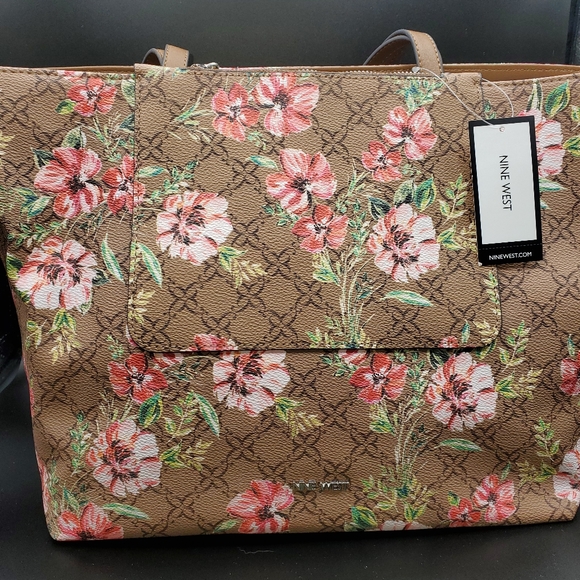 Nine West Handbags - Nine West Line Mocha Fawn